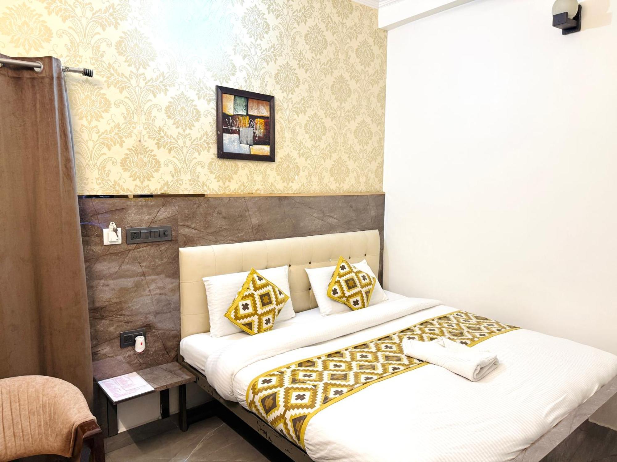 Hotel Krishna Residency Bareilly Exterior foto